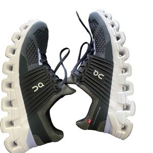 ON CLOUDSWIFT RUNNING SHOES